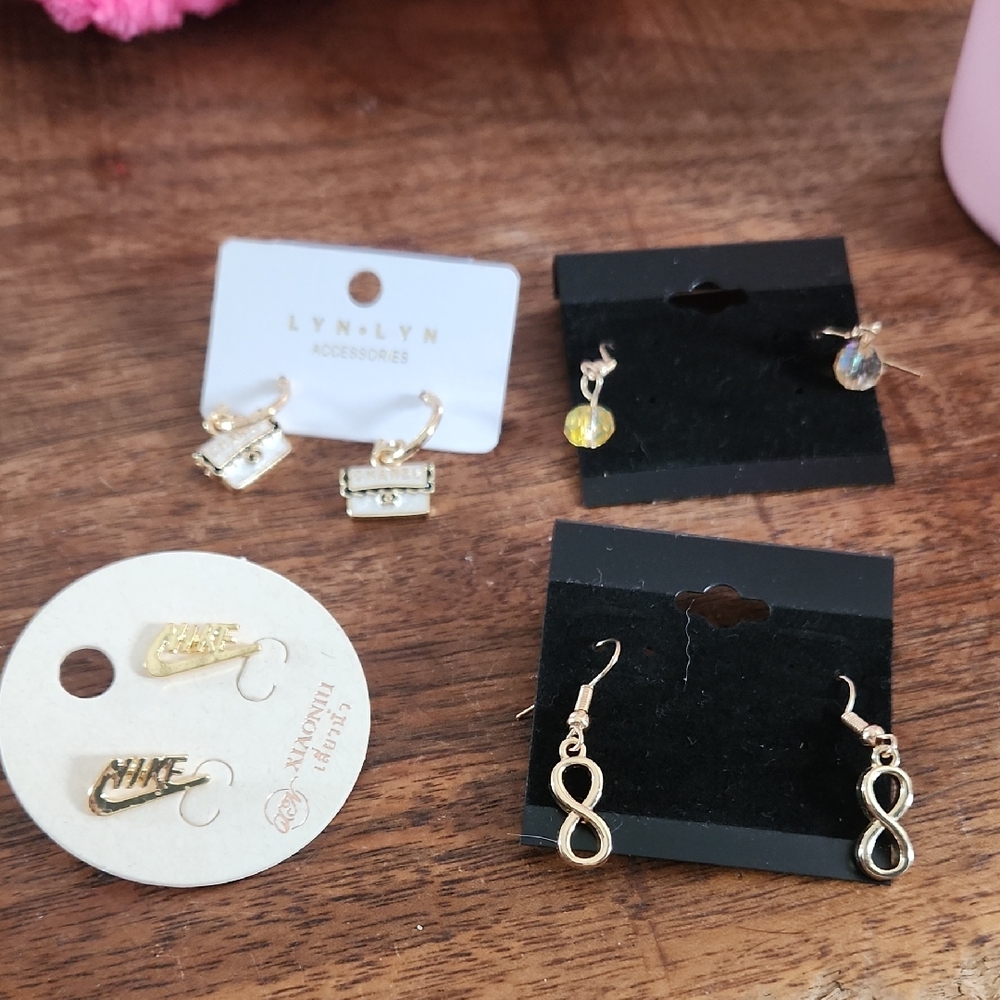 Fashion Jewelry Gold Infinity Earrings